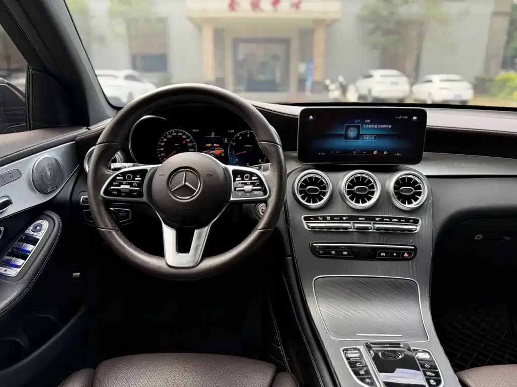Mercedes-Benz GLC — фото 3