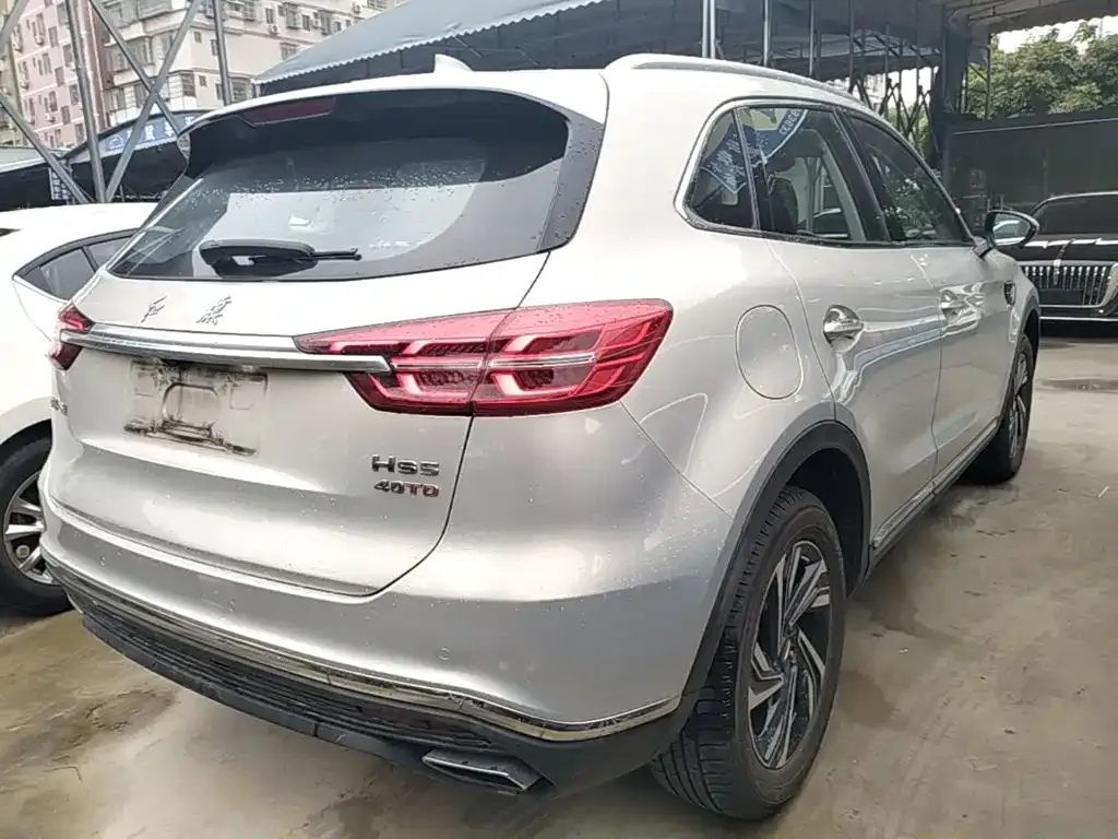 Hongqi HS5 — фото 3