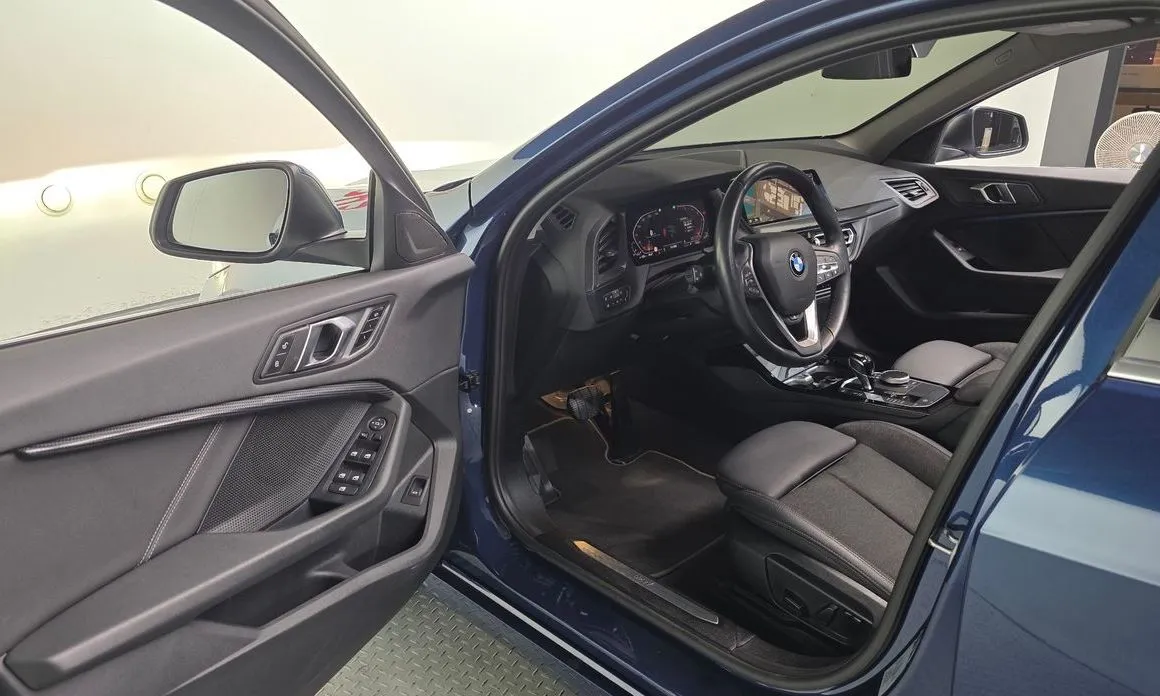 BMW 1-Series 2023 из KR, фото 10