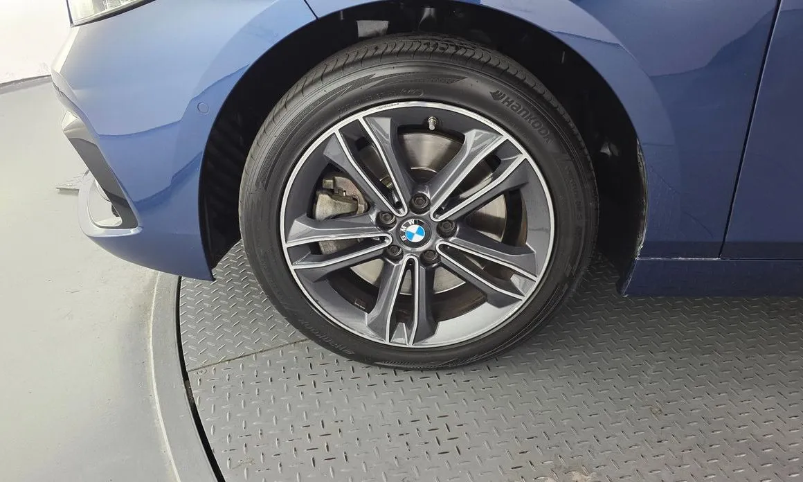 BMW 1-Series 2023 из KR, фото 8