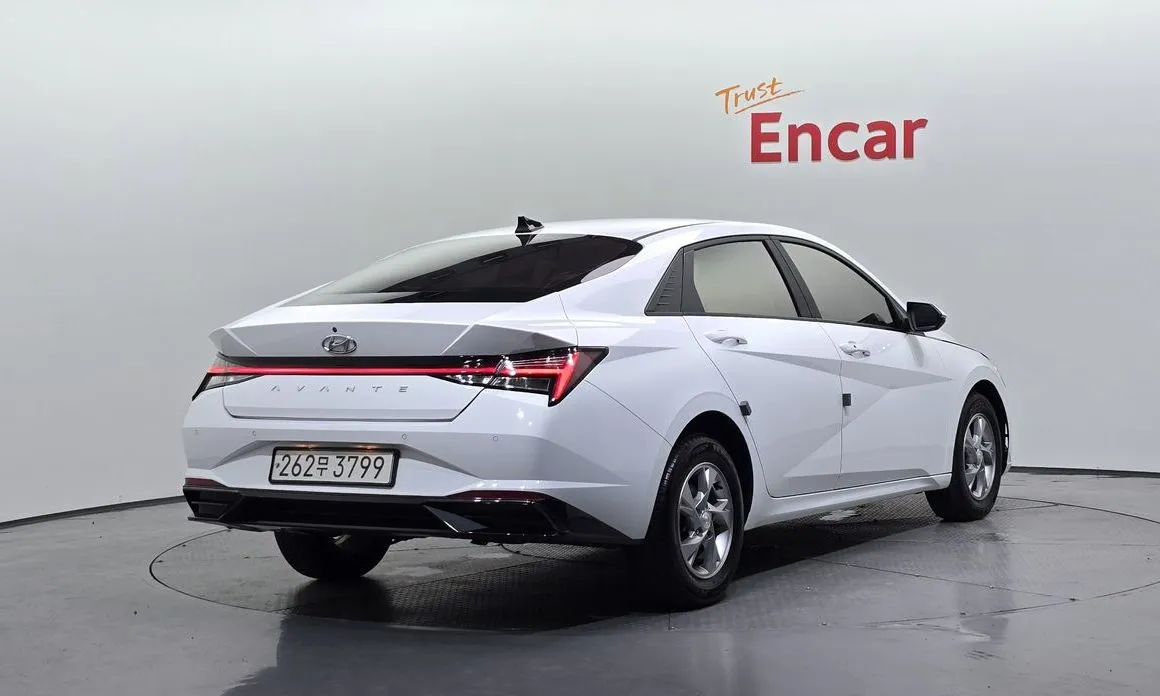 Hyundai AVANTE — фото 2
