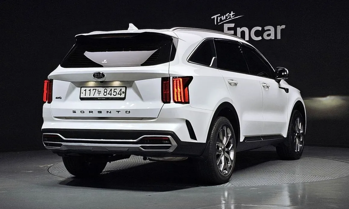 Kia Sorento — фото 5