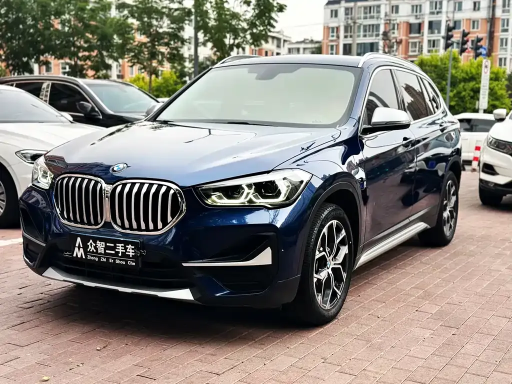 BMW X1 — фото 1