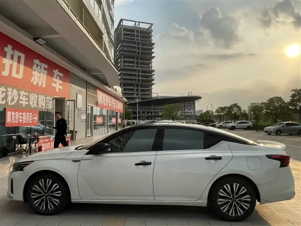 Nissan Teana — фото 2