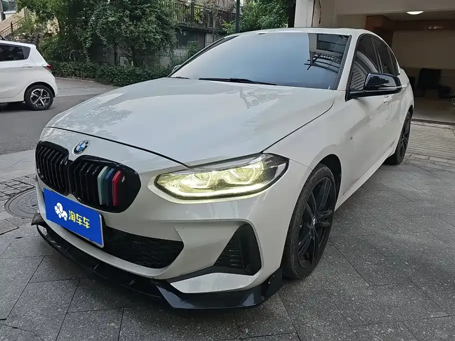 BMW 1 Series — фото 1