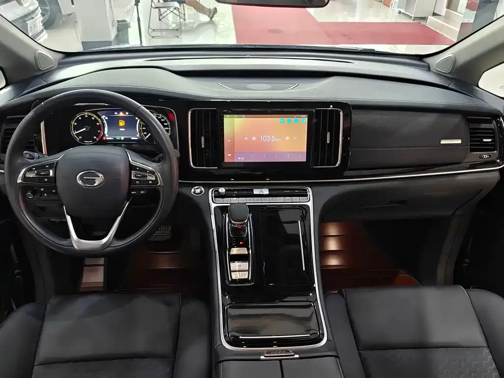 GAC Motor Trumpchi M8 — фото 2