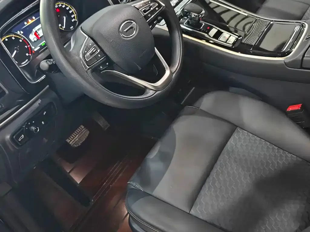 GAC Motor Trumpchi M8 — фото 8