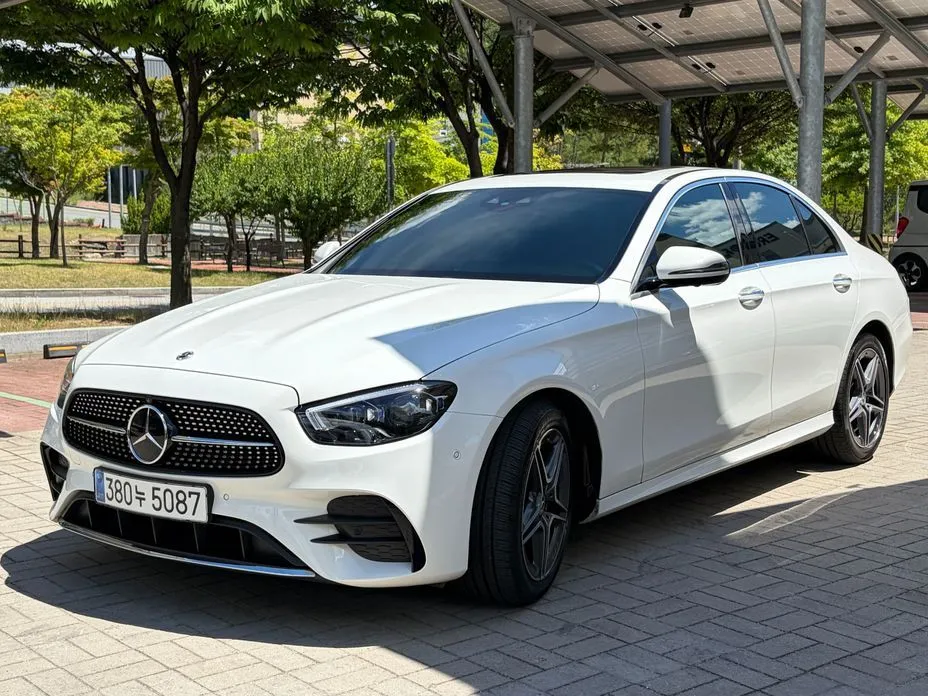 Mercedes-Benz E-Class 2023 из KR, фото 4