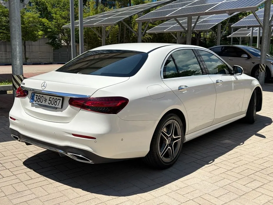 Mercedes-Benz E-Class 2023 из KR, фото 2