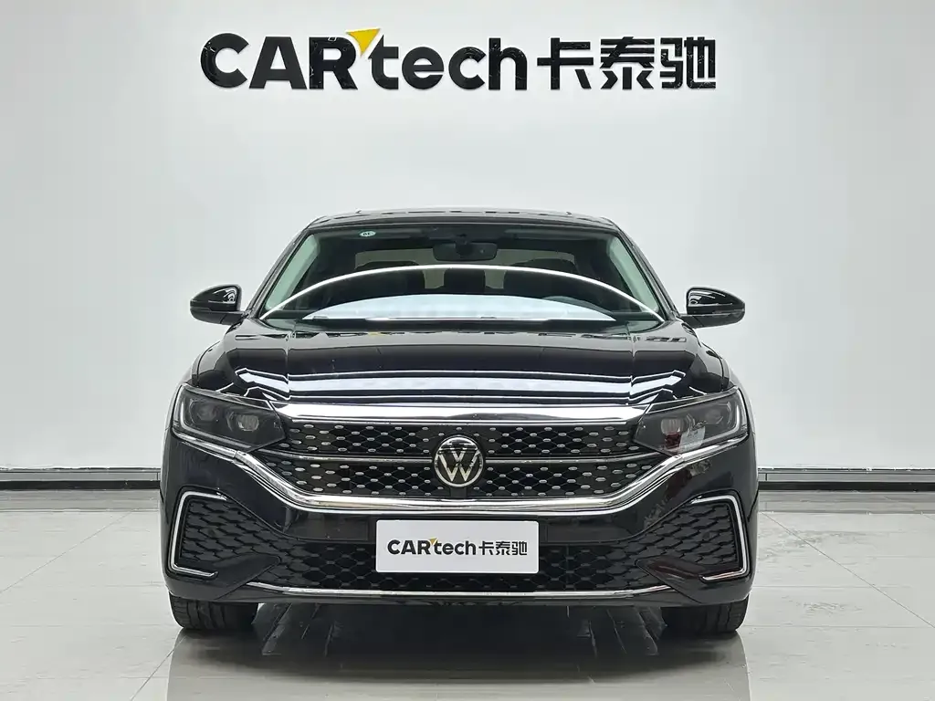 Volkswagen Passat — фото 5