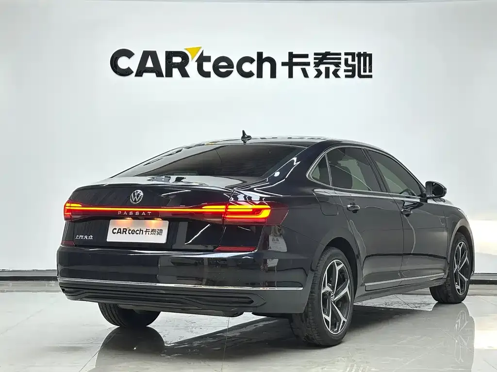 Volkswagen Passat — фото 6
