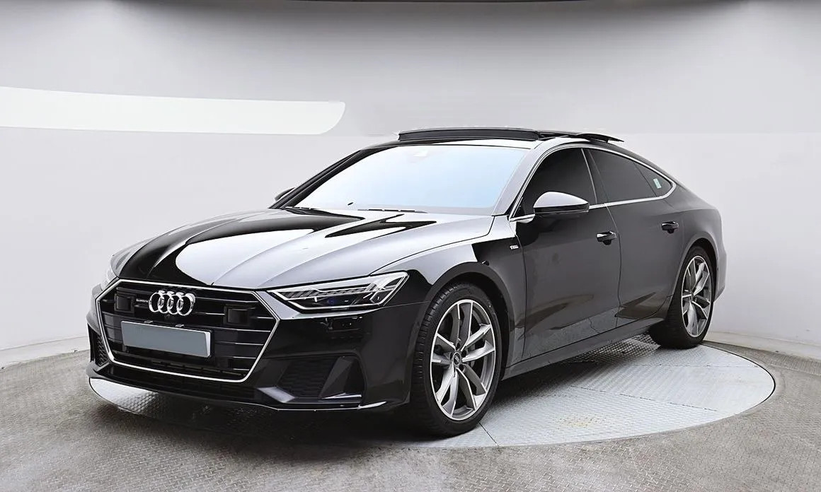 Audi A7 — фото 1