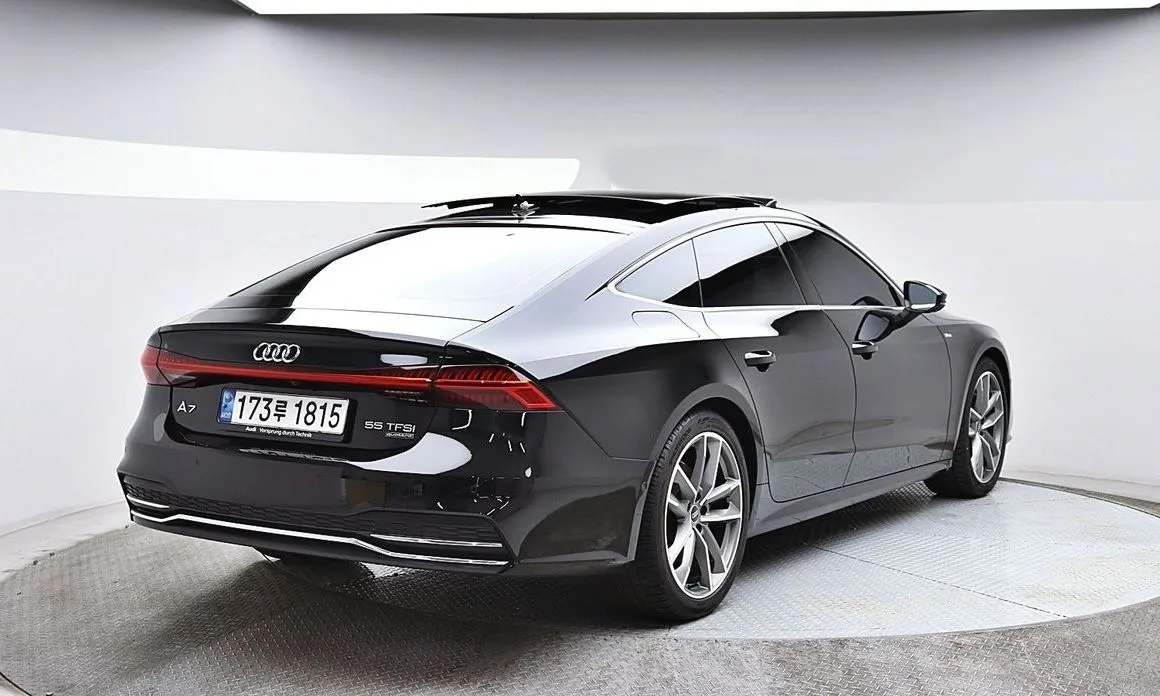 Audi A7 — фото 7