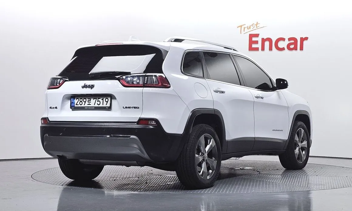 Jeep Cherokee 2021 из KR, фото 6