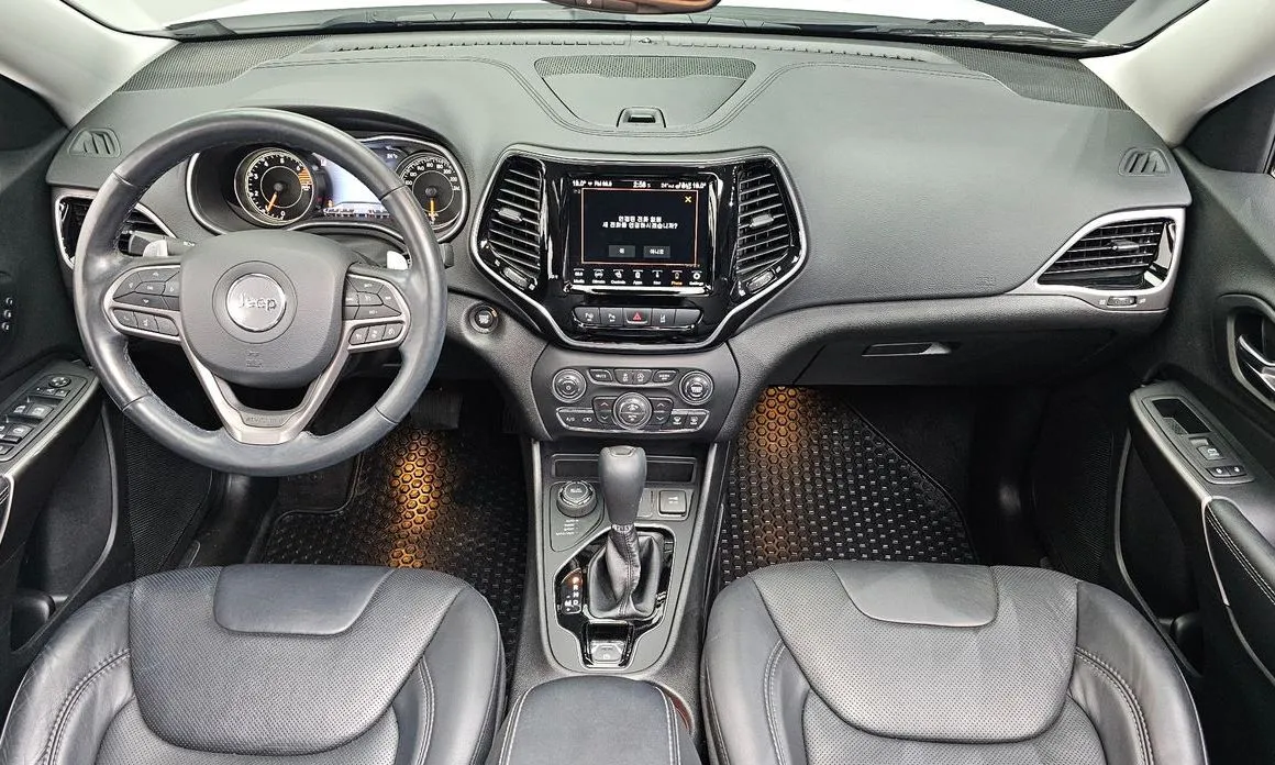Jeep Cherokee 2021 из KR, фото 10