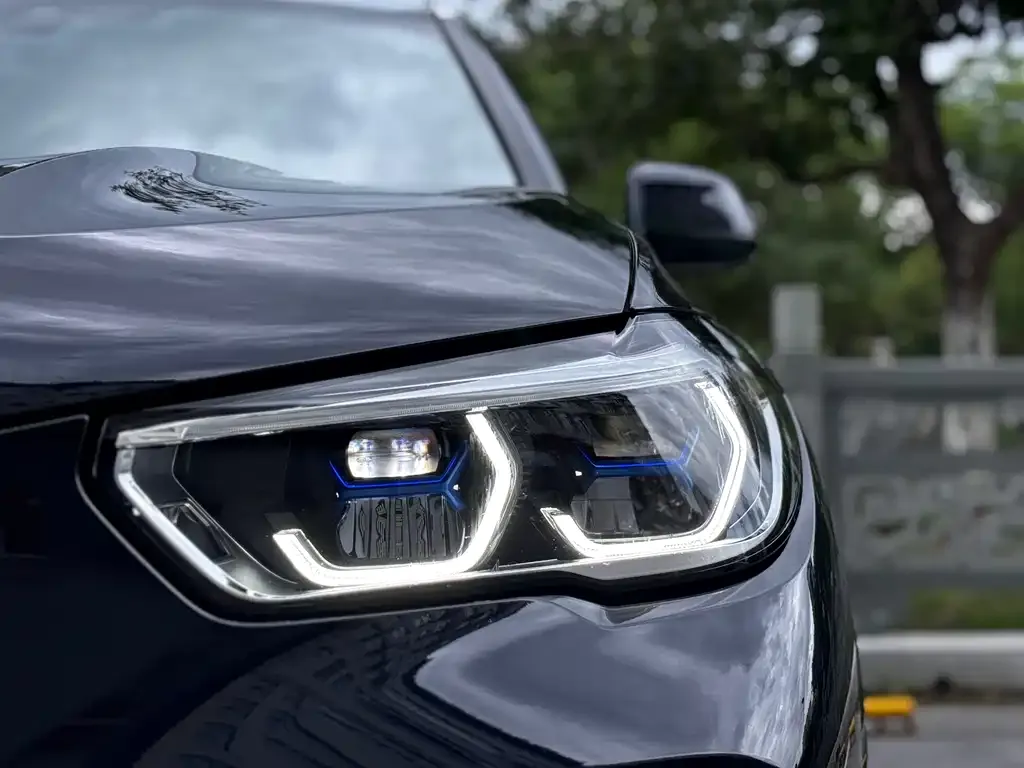 BMW X5 — фото 2