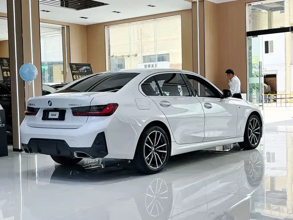 BMW 3 Series — фото 10