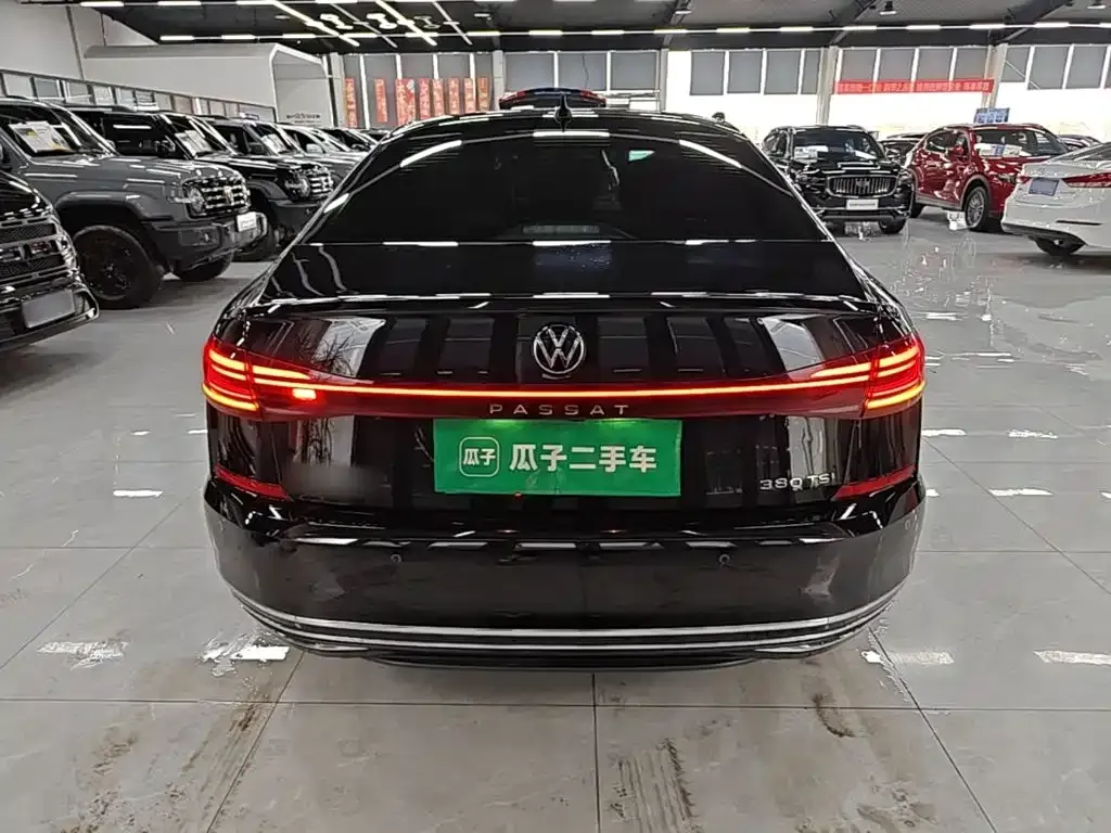 Volkswagen Passat — фото 6