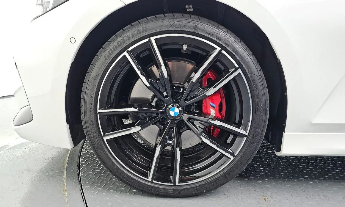 BMW 3-Series 2025 из KR, фото 6