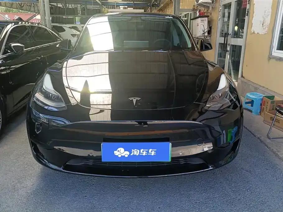 Tesla Model Y — фото 8