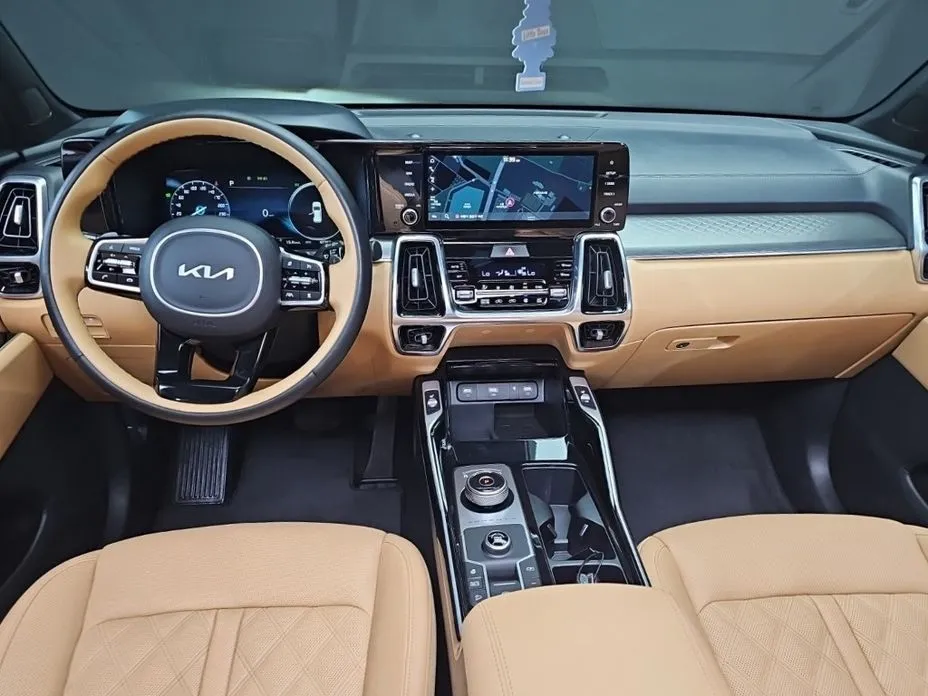 Kia Sorento — фото 5