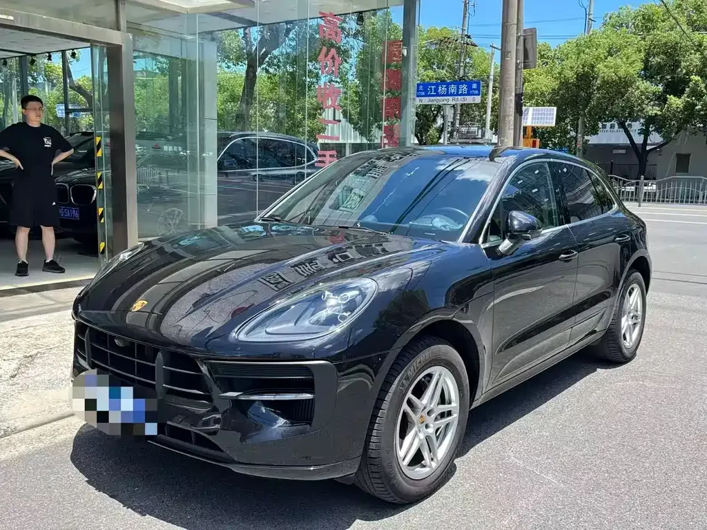 Porsche Macan — фото 1