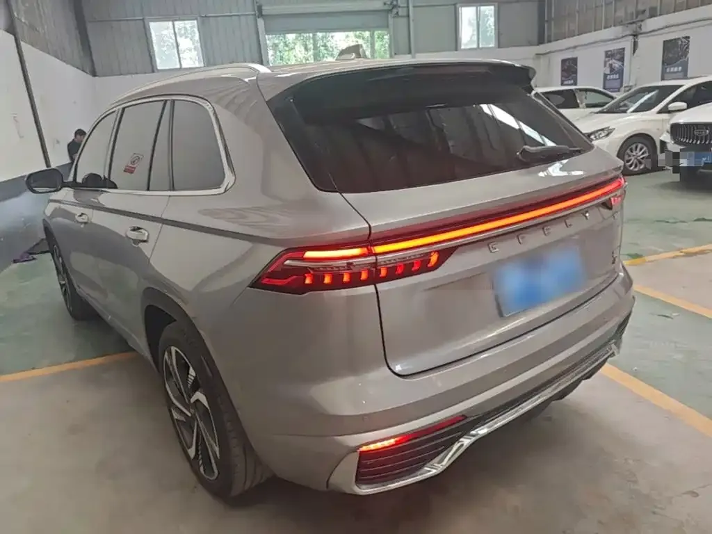 Geely Xingyue L — фото 4