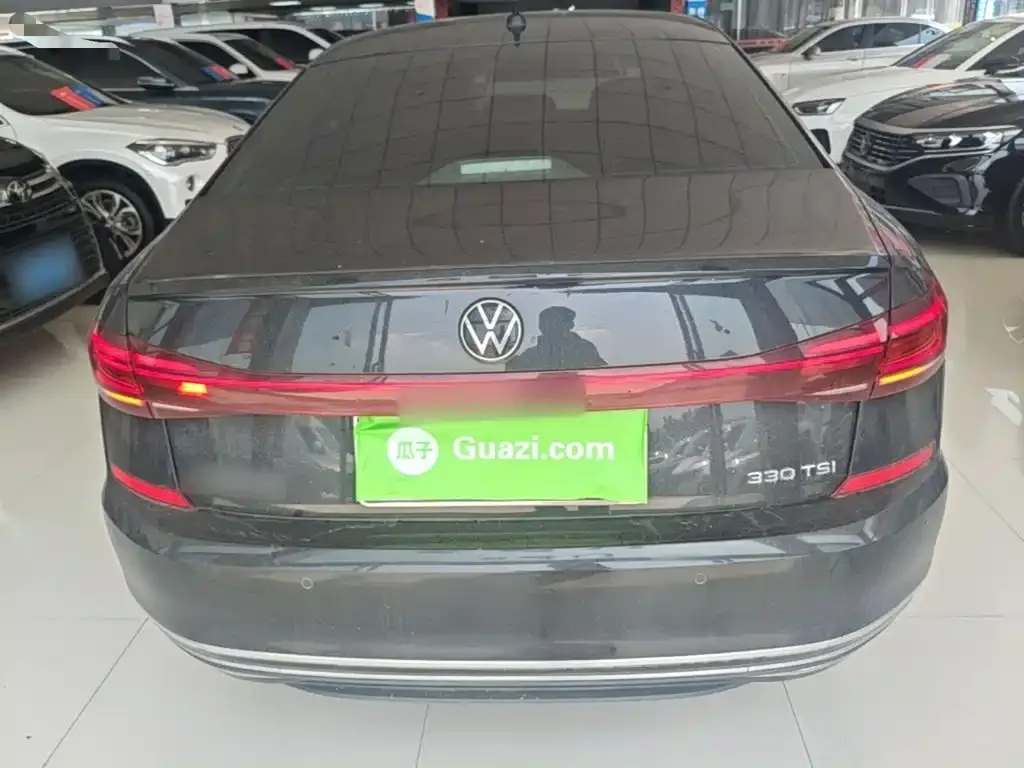 Volkswagen Passat — фото 10