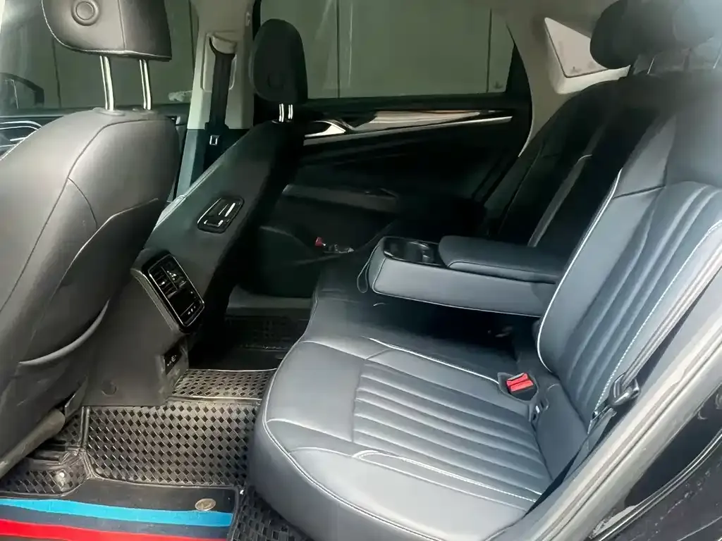 Volkswagen Passat — фото 2