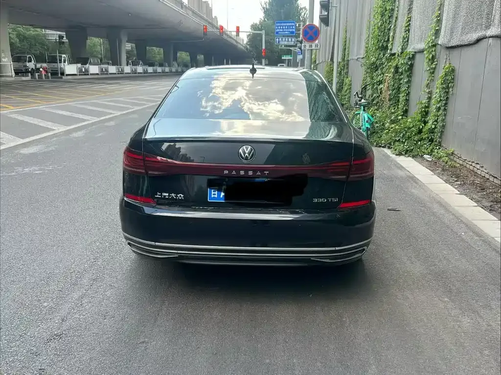 Volkswagen Passat — фото 9