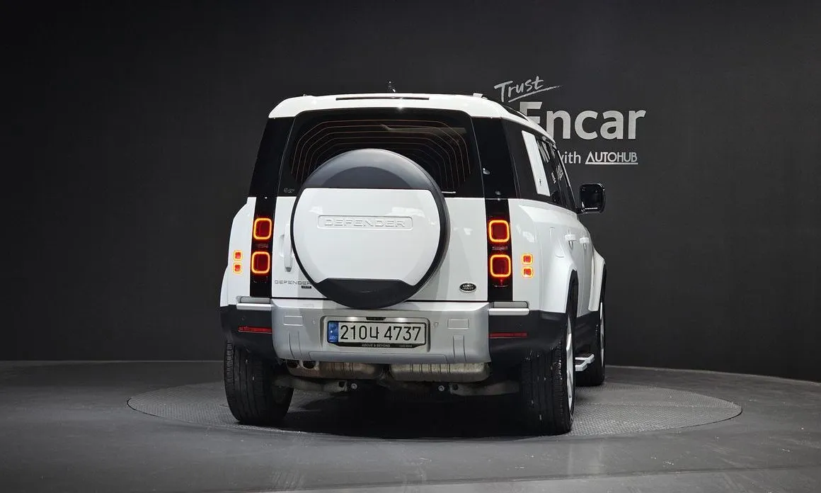 Land Rover Defender — фото 6