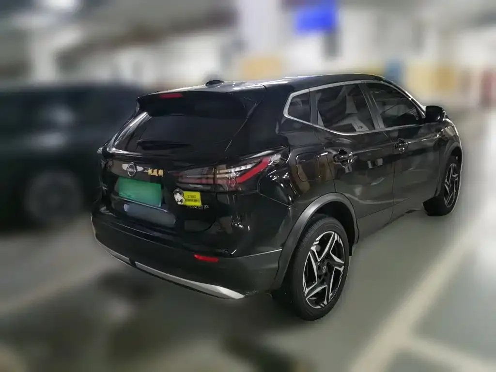 Nissan Qashqai — фото 5