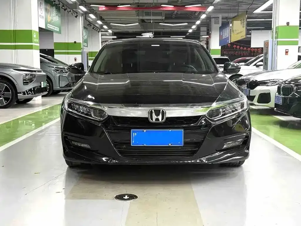 Honda Accord — фото 3