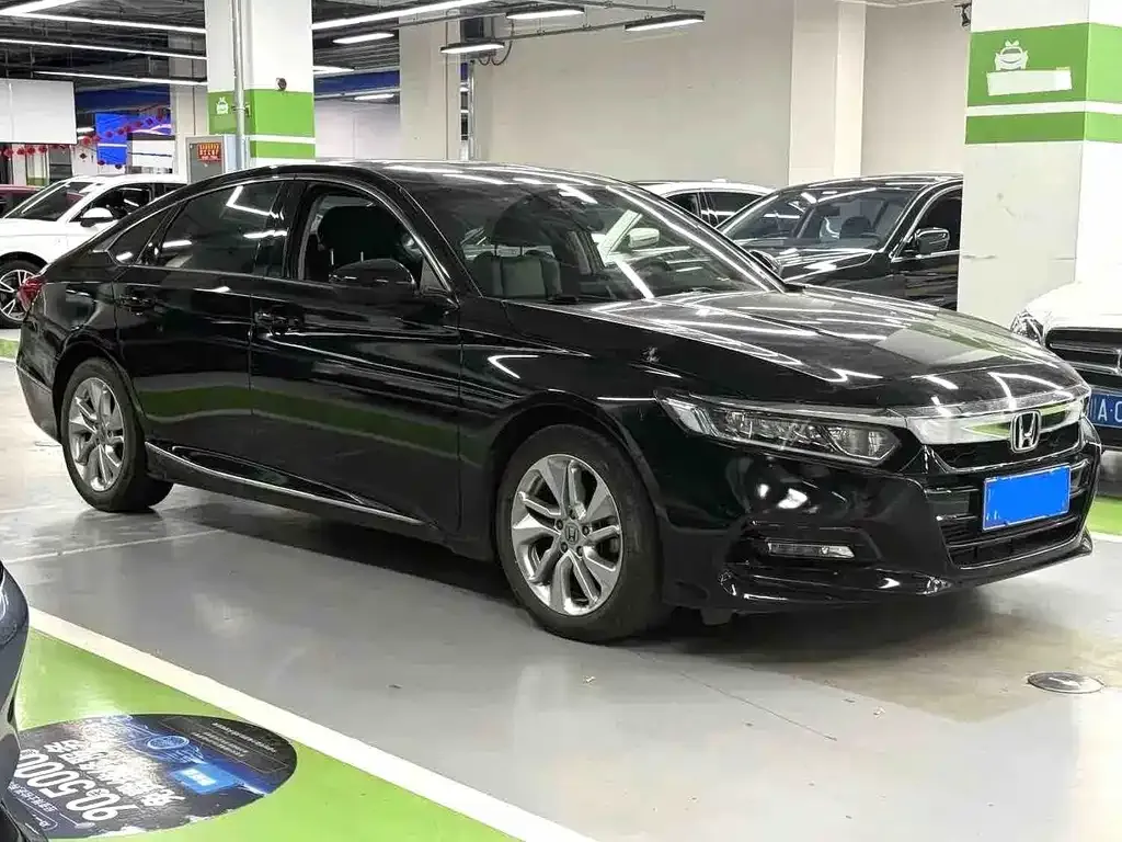 Honda Accord — фото 4