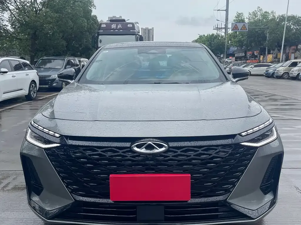 Chery Arrizo 8
