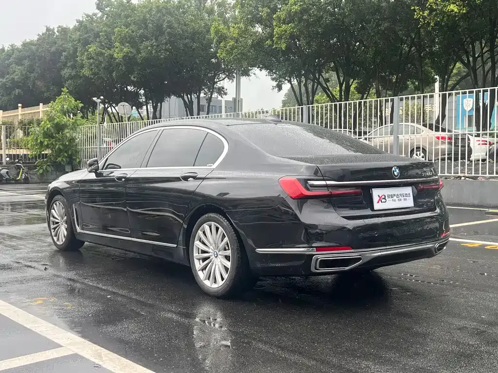 BMW 7 Series 2021 из CN, фото 5