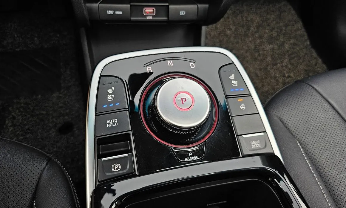 Kia Niro — фото 10