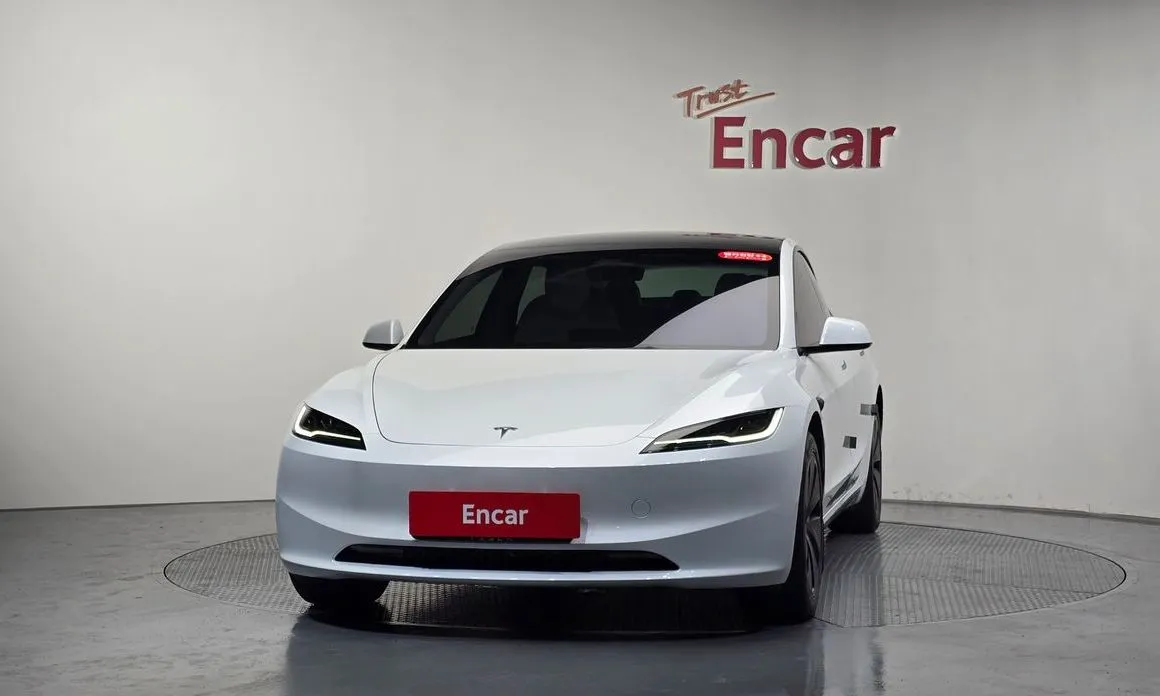 Tesla Model 3 — фото 2