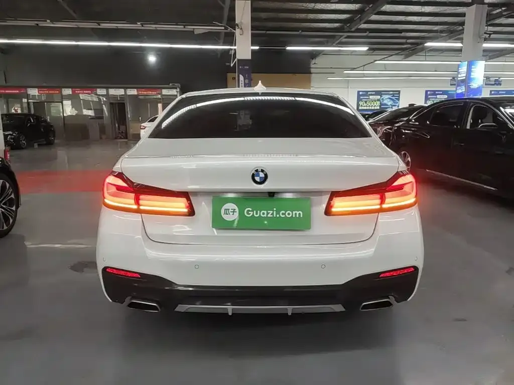 BMW 5 Series — фото 10