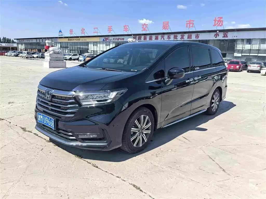 Honda Odyssey — фото 1