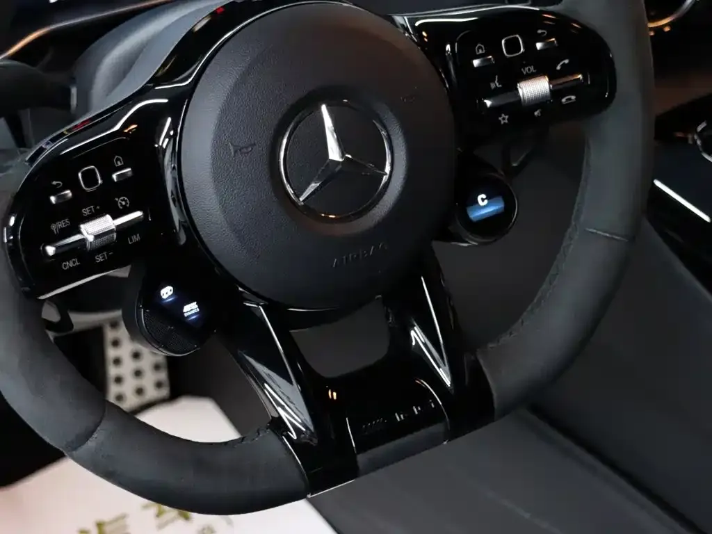 Mercedes-Benz AMG GT — фото 6