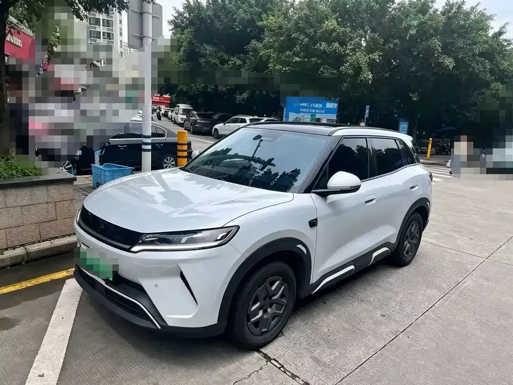 BYD Yuan UP — фото 1