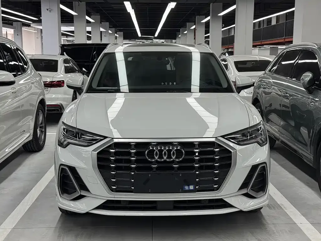Audi Q3 — фото 6