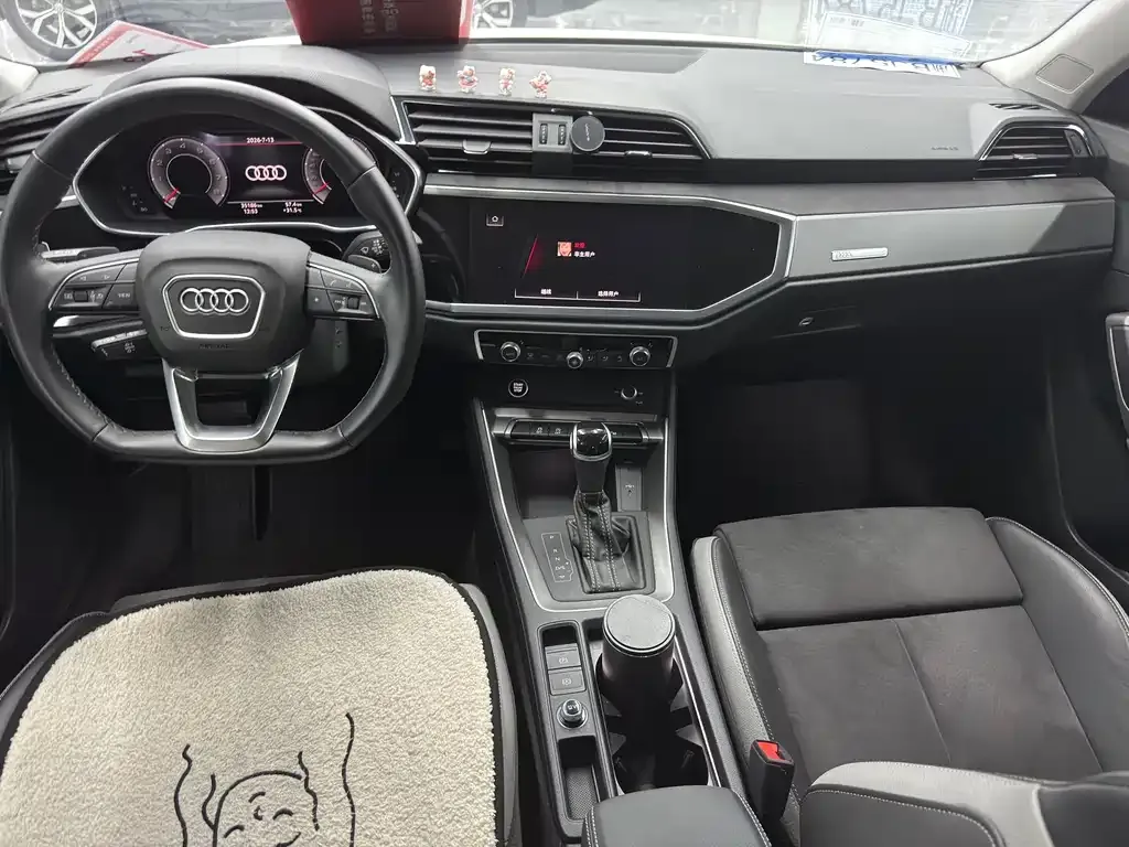 Audi Q3 — фото 4