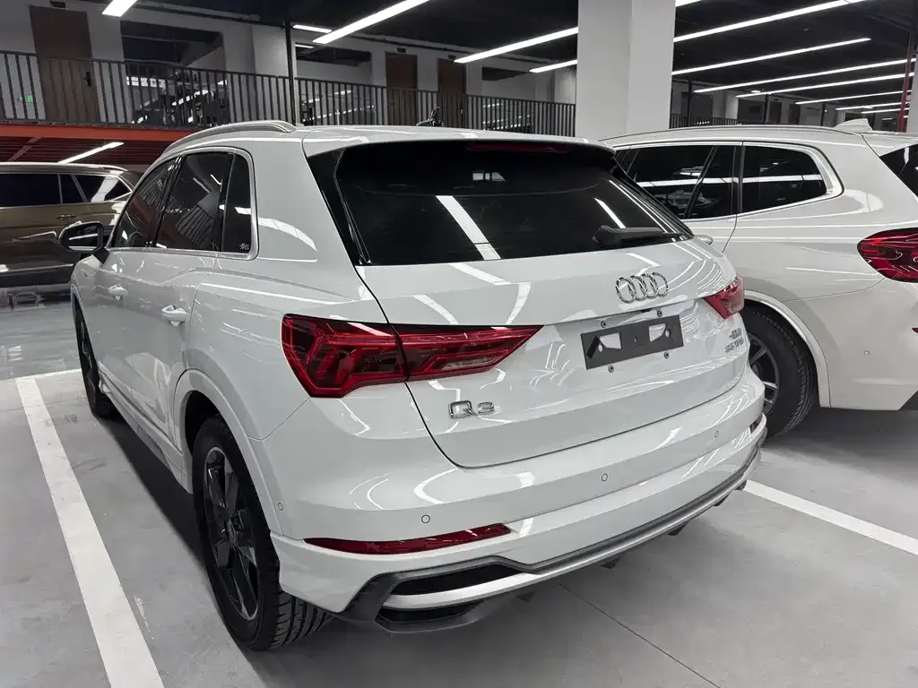 Audi Q3 — фото 8