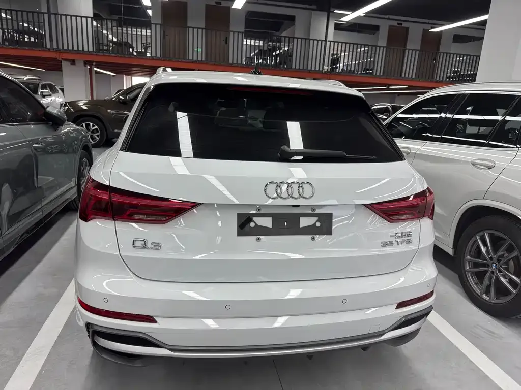 Audi Q3 — фото 5