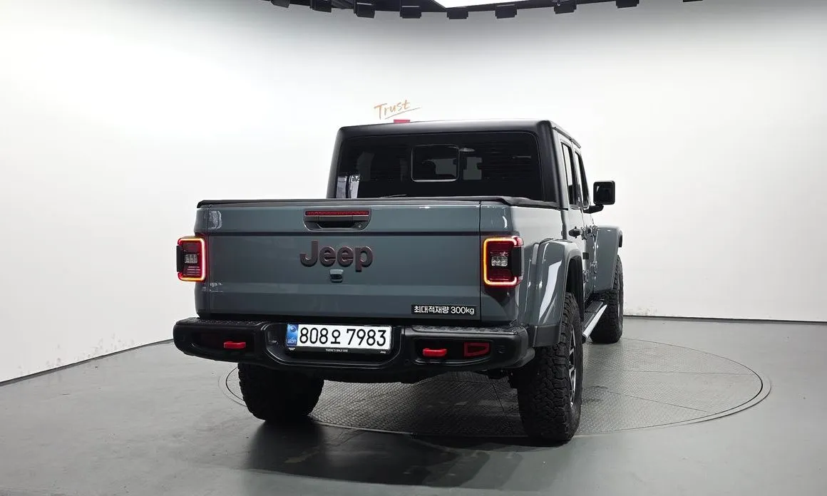 Jeep Gladiator — фото 6