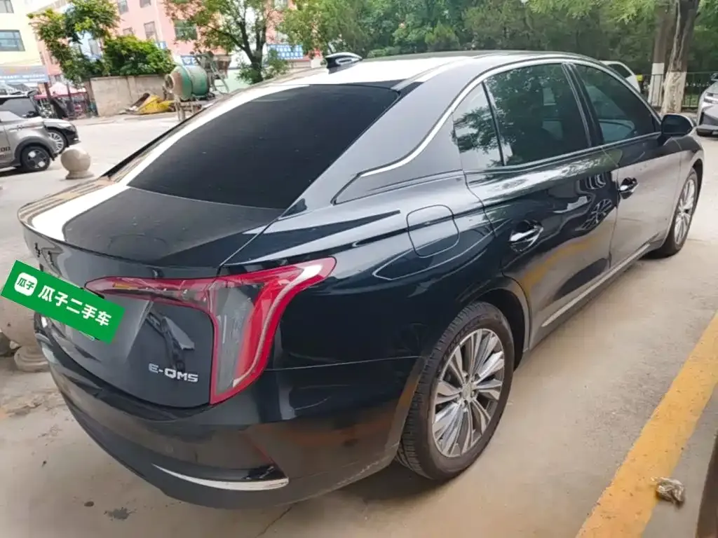 Hongqi E-QM5 — фото 7