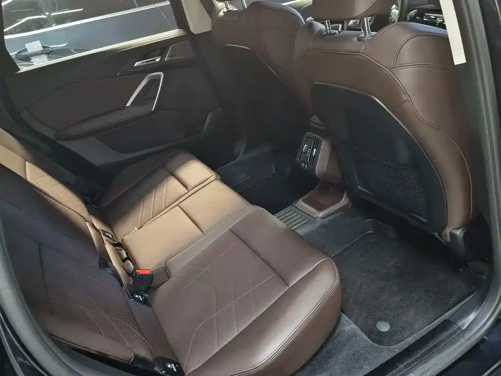 BMW X1 2025 из CN, фото 3