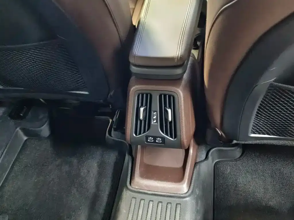 BMW X1 2025 из CN, фото 2